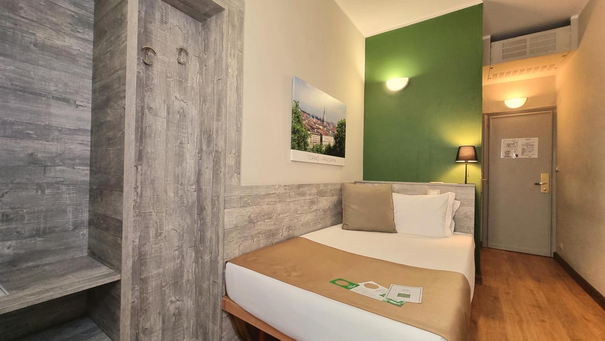 Green Class Hotel Astoria Torino Szoba fotó